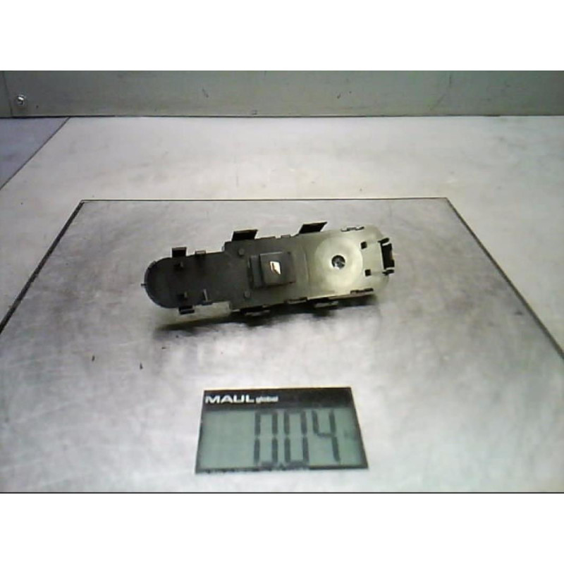 Interrupteur de leve vitre avant droit PEUGEOT 308 1