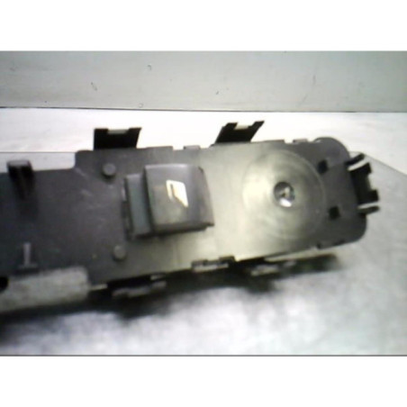 Interrupteur de leve vitre avant droit PEUGEOT 308 1