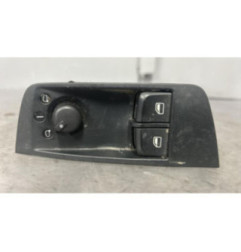 Interrupteur de leve vitre avant gauche AUDI A1 1 Photo n°1