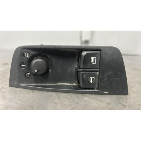 Interrupteur de leve vitre avant gauche AUDI A1 1 Photo n°1