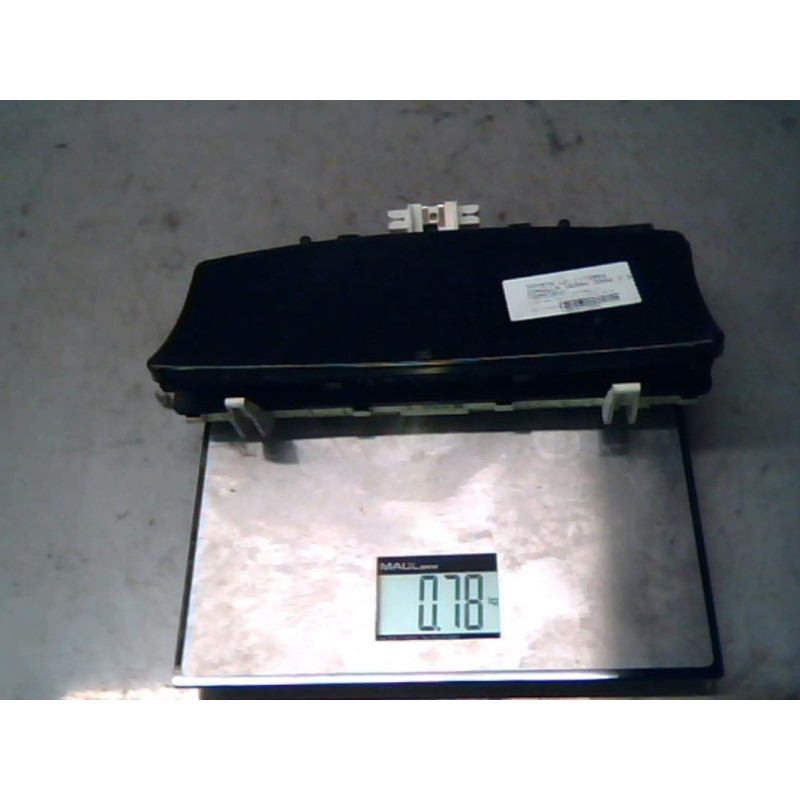 Compteur TOYOTA COROLLA VERSO 1