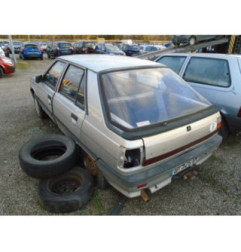 Capot RENAULT R11 Photo n°11