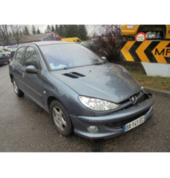 Anti brouillard arriere PEUGEOT 206 Photo n°3