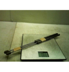 Verin de coffre FORD FIESTA 6 Photo n°1