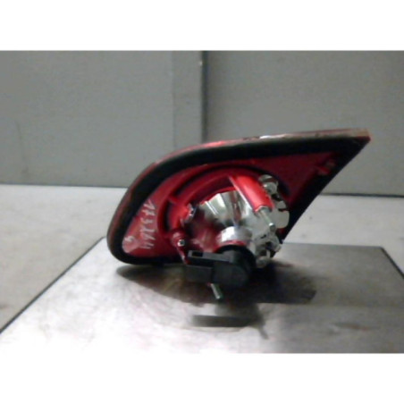 Feu arriere secondaire gauche (feux) VOLKSWAGEN PASSAT 5 Photo n°1