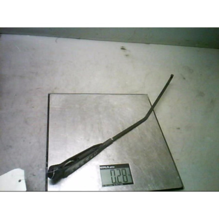 Bras essuie glace arriere RENAULT R19 Photo n°1