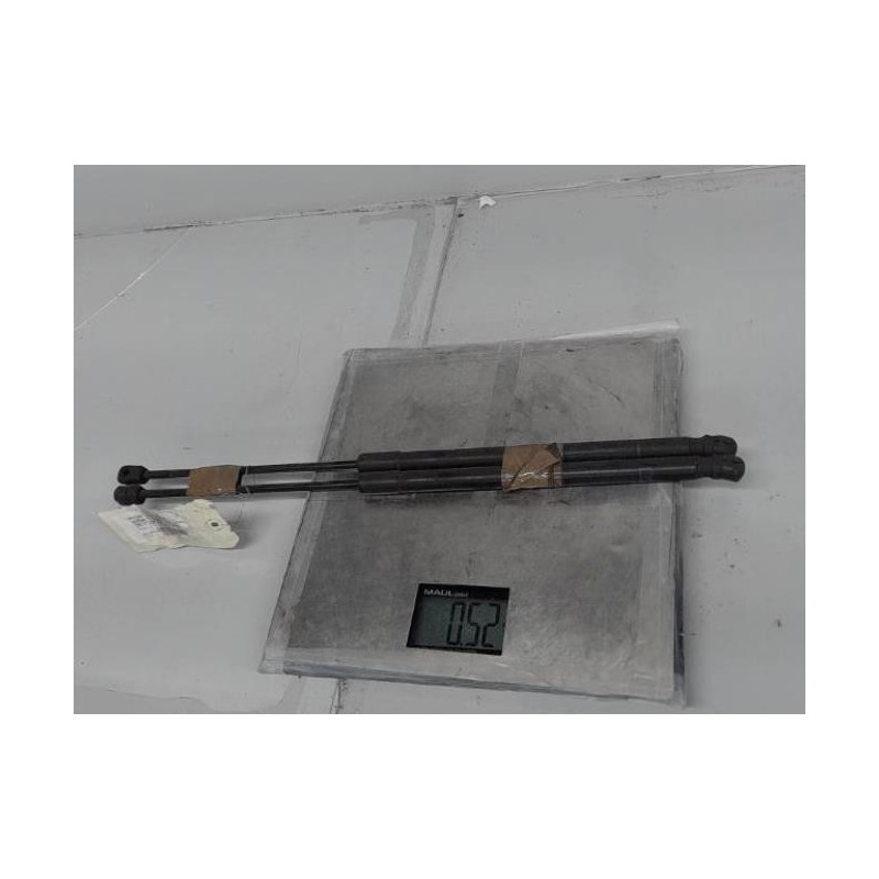 Verin de coffre MAZDA 3 1