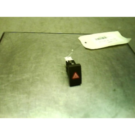Bouton de warning VOLKSWAGEN GOLF 6 Photo n°1