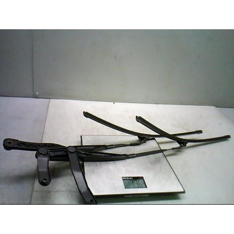 Bras essuie glace avant MERCEDES CLASSE E 212