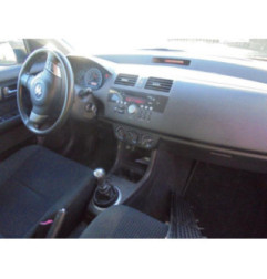 Feu arriere stop central SUZUKI SWIFT 3 Photo n°7