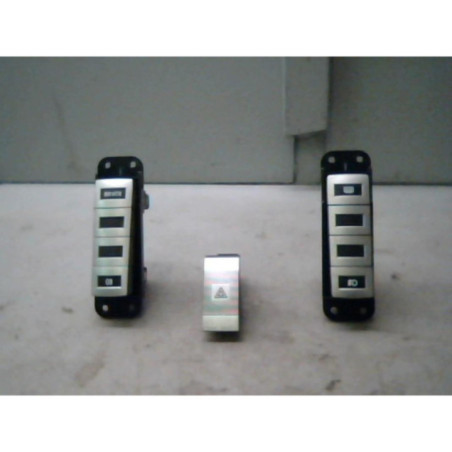 Bouton de warning KIA CARNIVAL 1