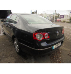 Feu arriere secondaire gauche (feux) VOLKSWAGEN PASSAT 5 Photo n°6