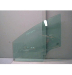 Vitre avant gauche PEUGEOT 3008 1 Photo n°1