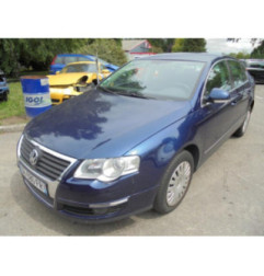 Feu arriere secondaire droit (feux) VOLKSWAGEN PASSAT 5 Photo n°5