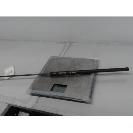 Verin de capot VOLKSWAGEN PASSAT 5