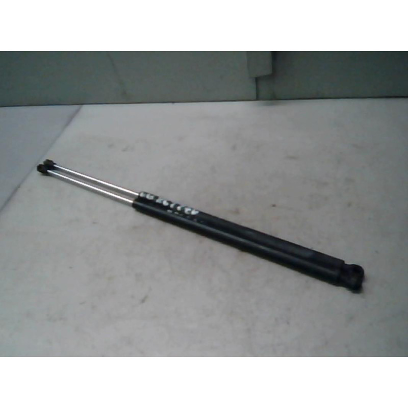 Verin de coffre CITROEN BERLINGO 1