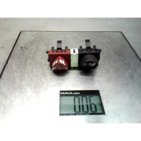 Bouton de warning RENAULT MEGANE 2 Photo n°1