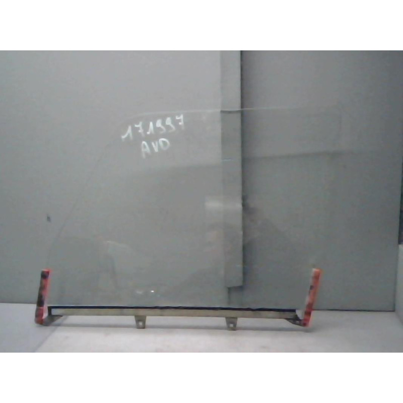 Vitre avant droit CITROEN DS