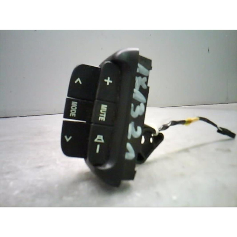 Commande autoradio SUZUKI LIANA