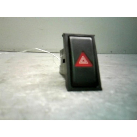 Bouton de warning SUZUKI LIANA Photo n°1