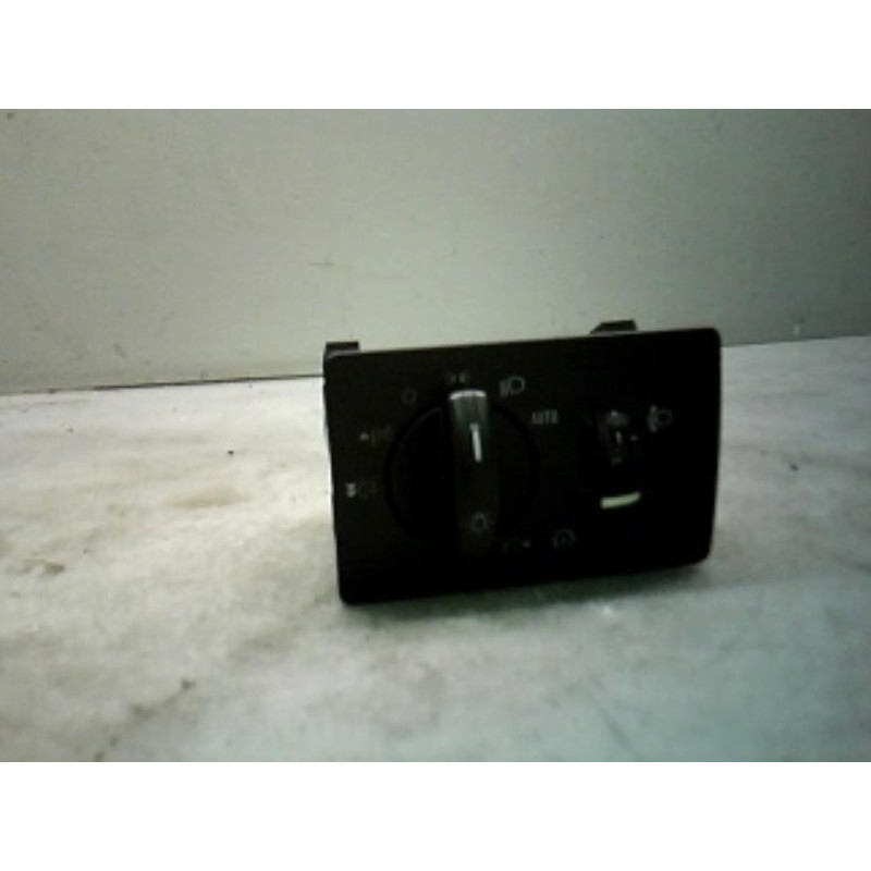Commande de phare FORD FOCUS 2