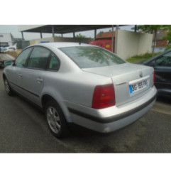 Aile avant droit VOLKSWAGEN PASSAT 4 Photo n°8