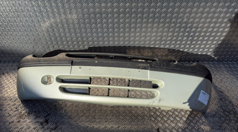 Pare-chocs voiture : prix, réparation ou remplacement, que choisir